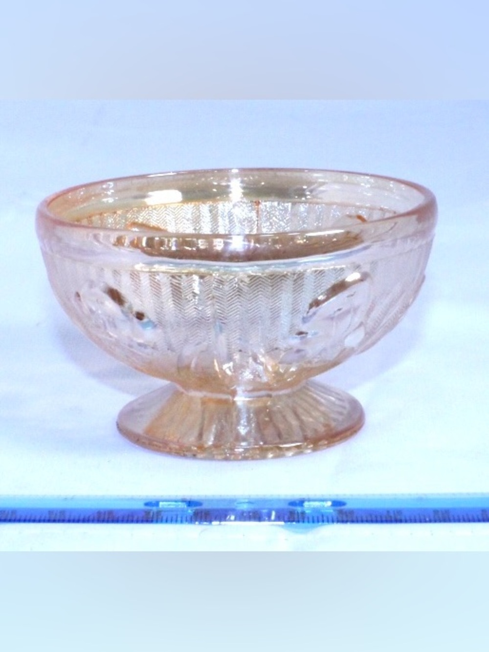 Vintage Iris and Herringbone pattern Jeannette Glass Bowl